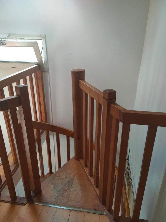 Appartement PAVILLON SUR COUR 2 ÉTAGE avec ESCALIER COLIMAÇON 5 MN PARIS à Cachan Extérieur photo